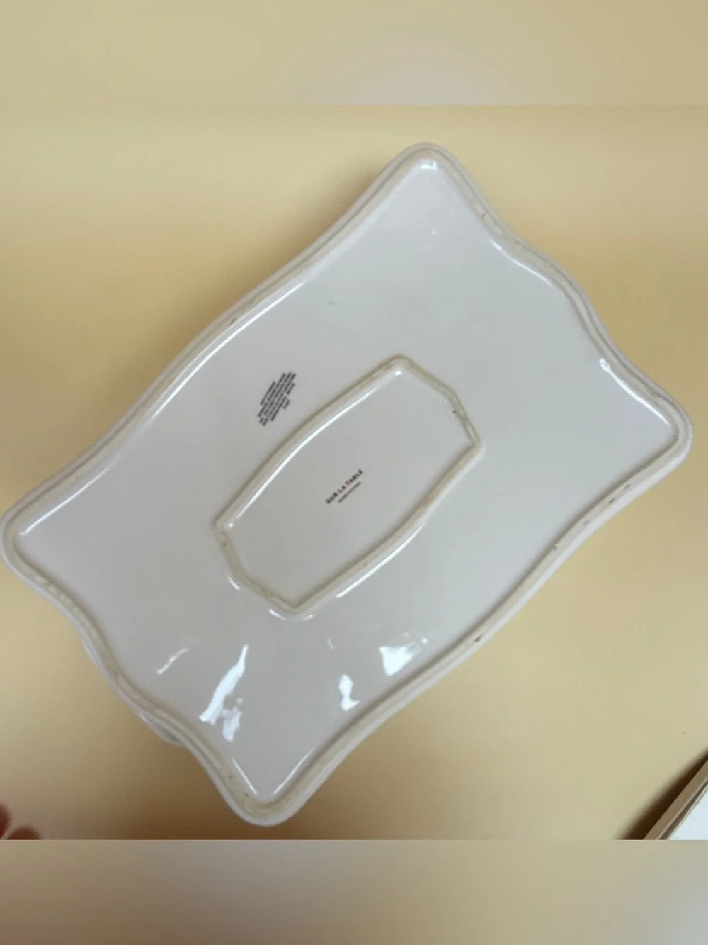 Sur La Table White Stoneware Scalloped Serving/ Baking Dish